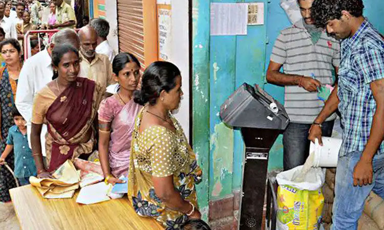 “குடும்ப அட்டைதாரர்களுக்கு 2 கிலோ கேழ்வரகு வழங்கப்படும்”- அமைச்சர் எம்.ஆர்.கே.பன்னீர்செல்வம்